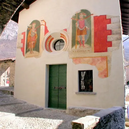 Fata Del Lago Willa Lierna